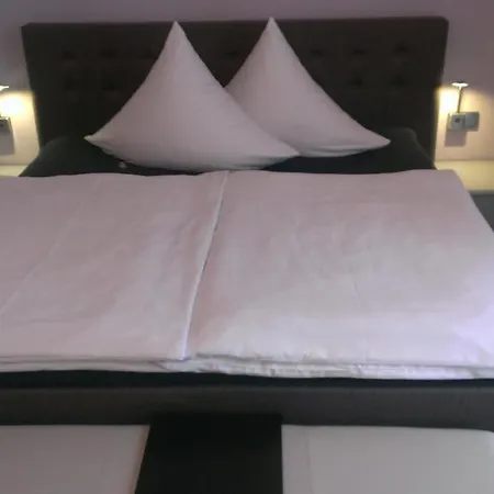 Stadthotel Germania Hotel 3*